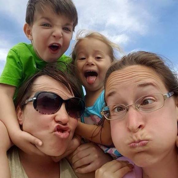 Meet your Posher, Sarah - Picture 1 of 1